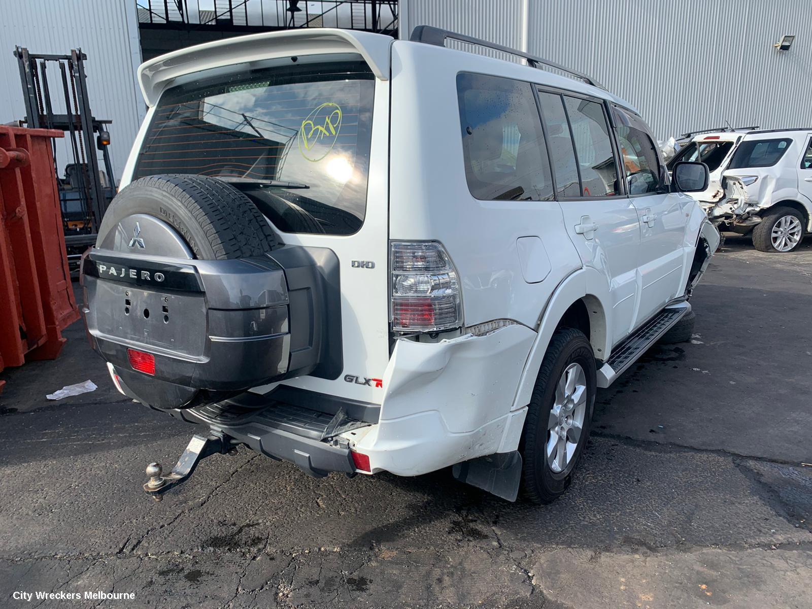 MITSUBISHI PAJERO 2013 RIGHT_REAR_DOOR_SLIDING