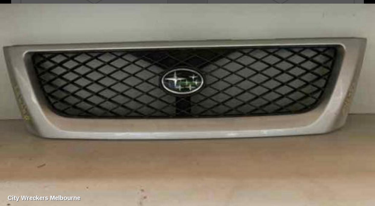 SUBARU FORESTER 2000 Grille