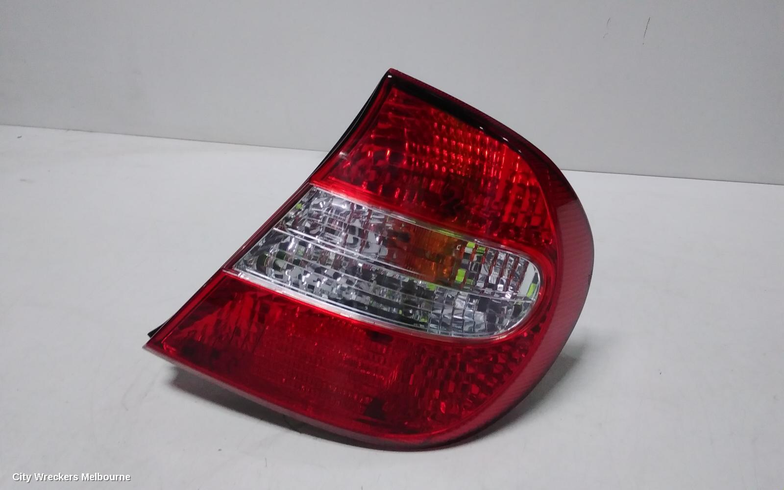 TOYOTA CAMRY 2002 Right Taillight