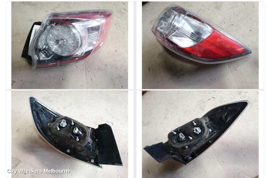 MAZDA 3 2010 Right Taillight