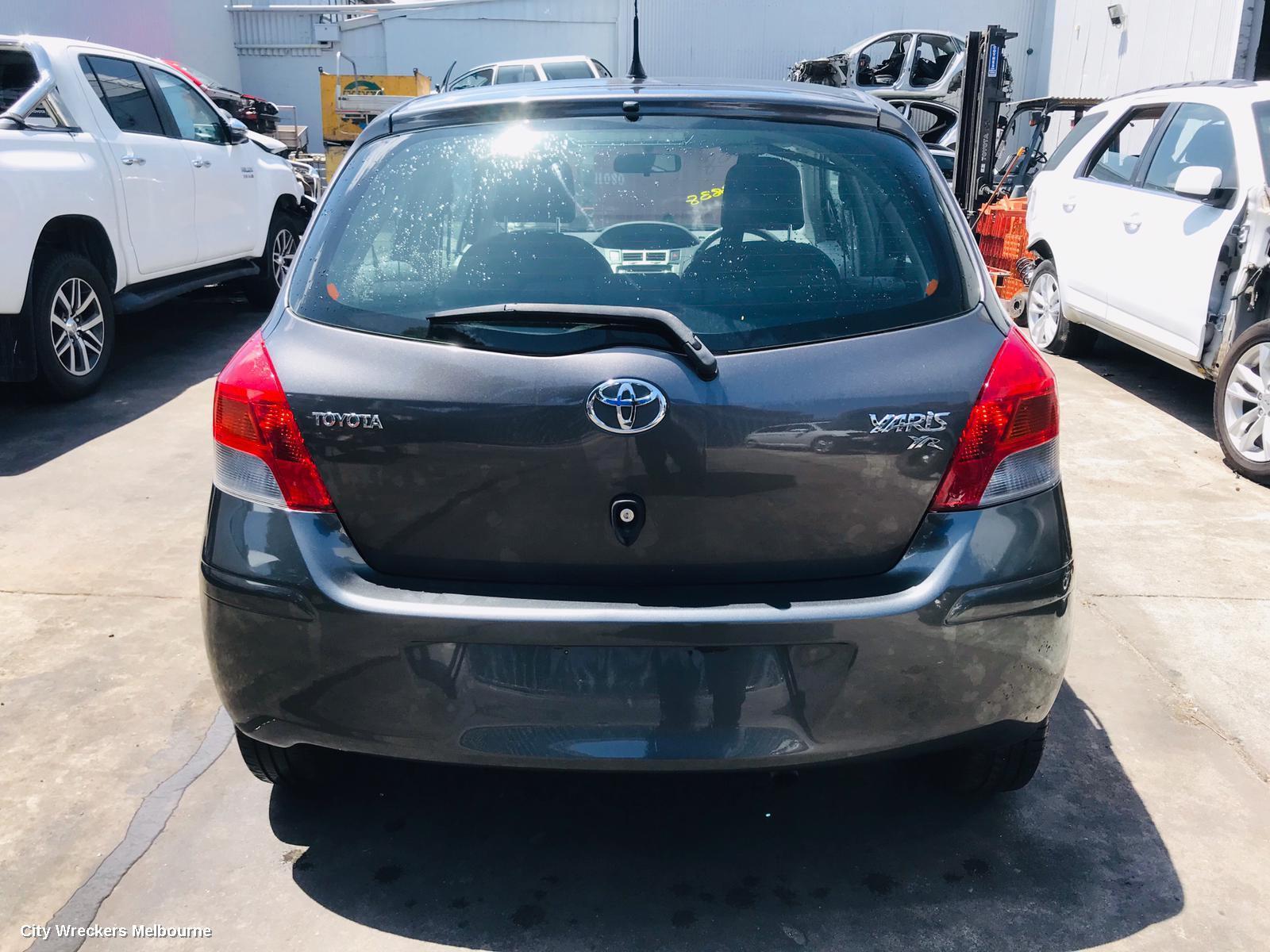 TOYOTA YARIS 2010 Right Door Mirror