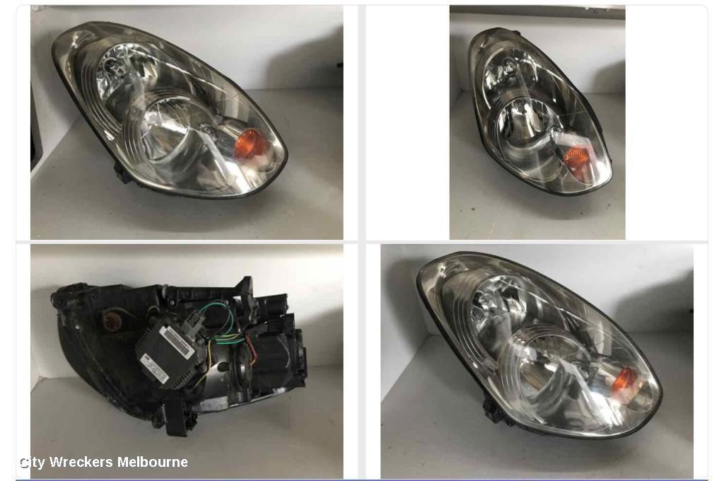 NISSAN SKYLINE 2005 Right Headlamp