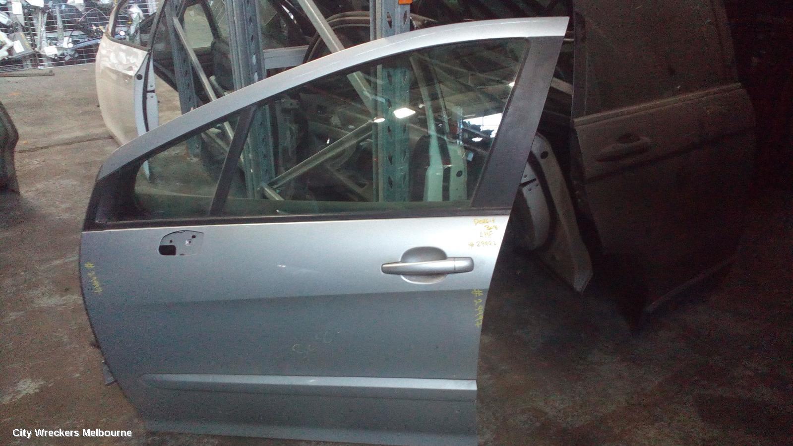 PEUGEOT 308 2008 Left Front Door