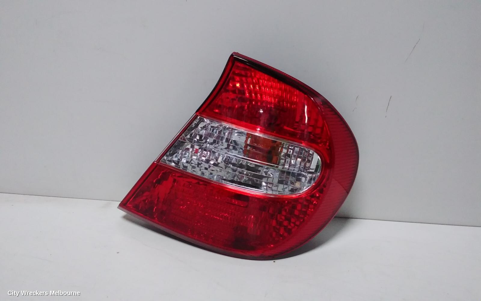 TOYOTA CAMRY 2002 Right Taillight