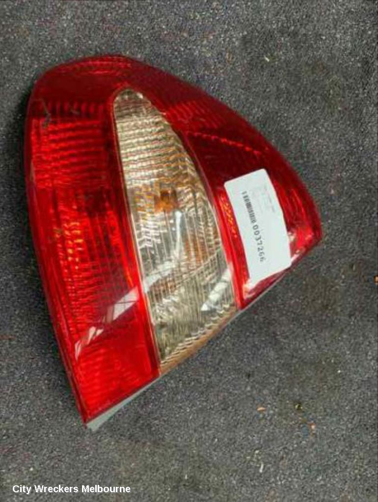 TOYOTA PRIUS 2001 Left Taillight