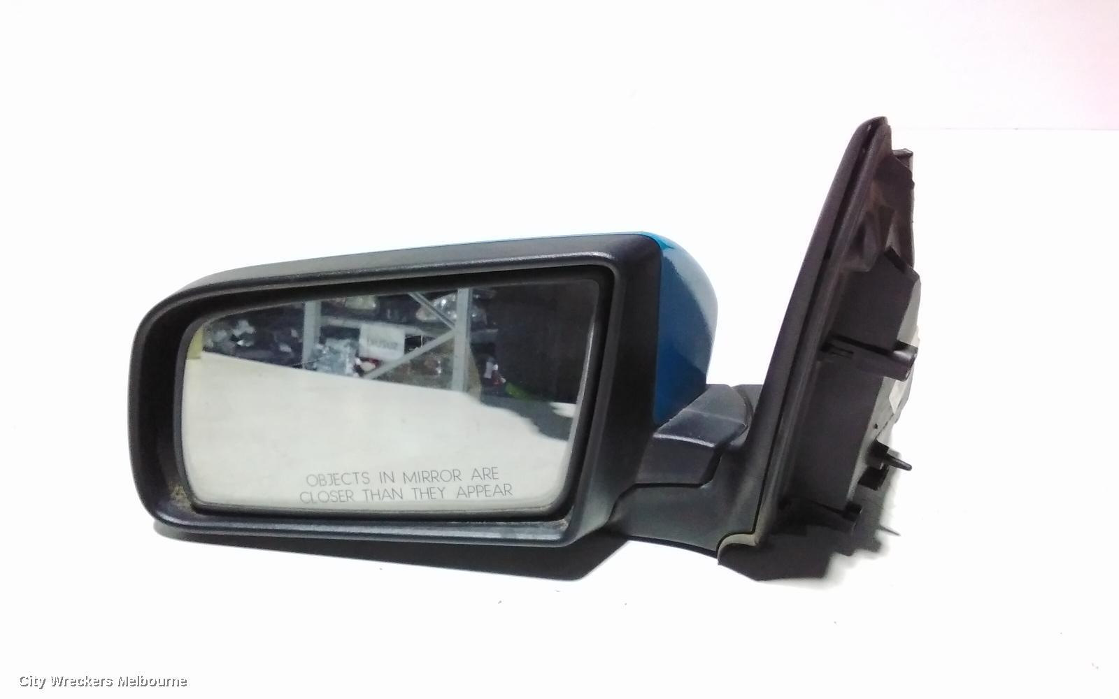 HOLDEN COMMODORE 2004 Left Door Mirror