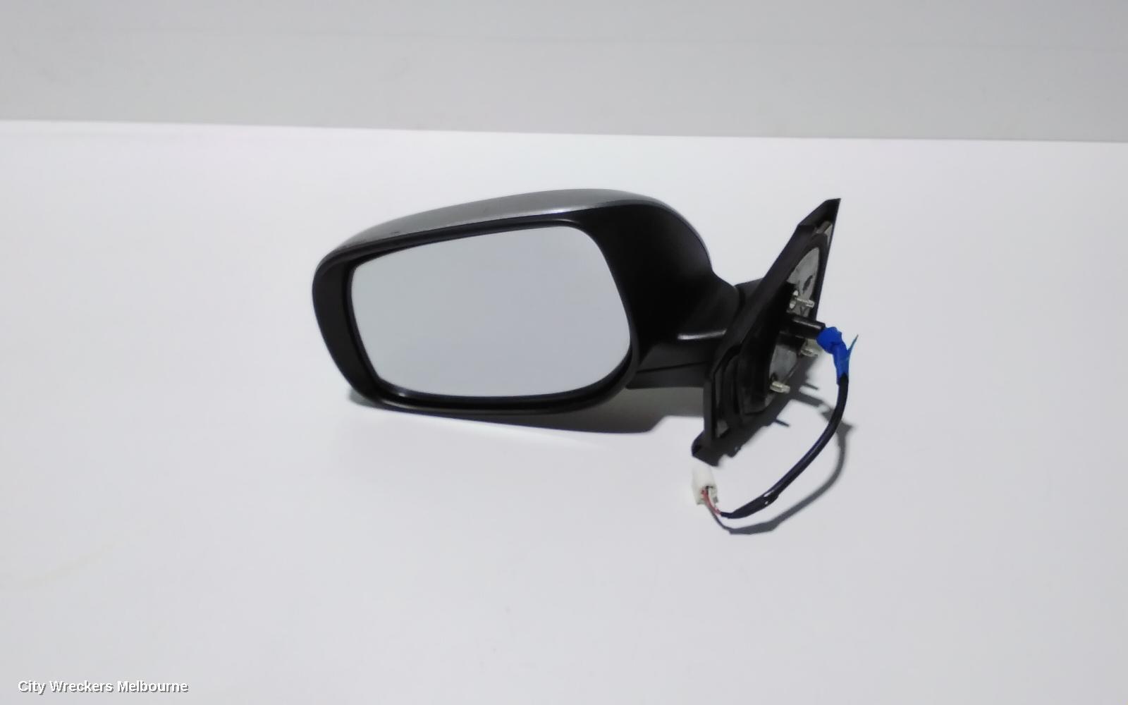 TOYOTA YARIS 2010 Left Door Mirror