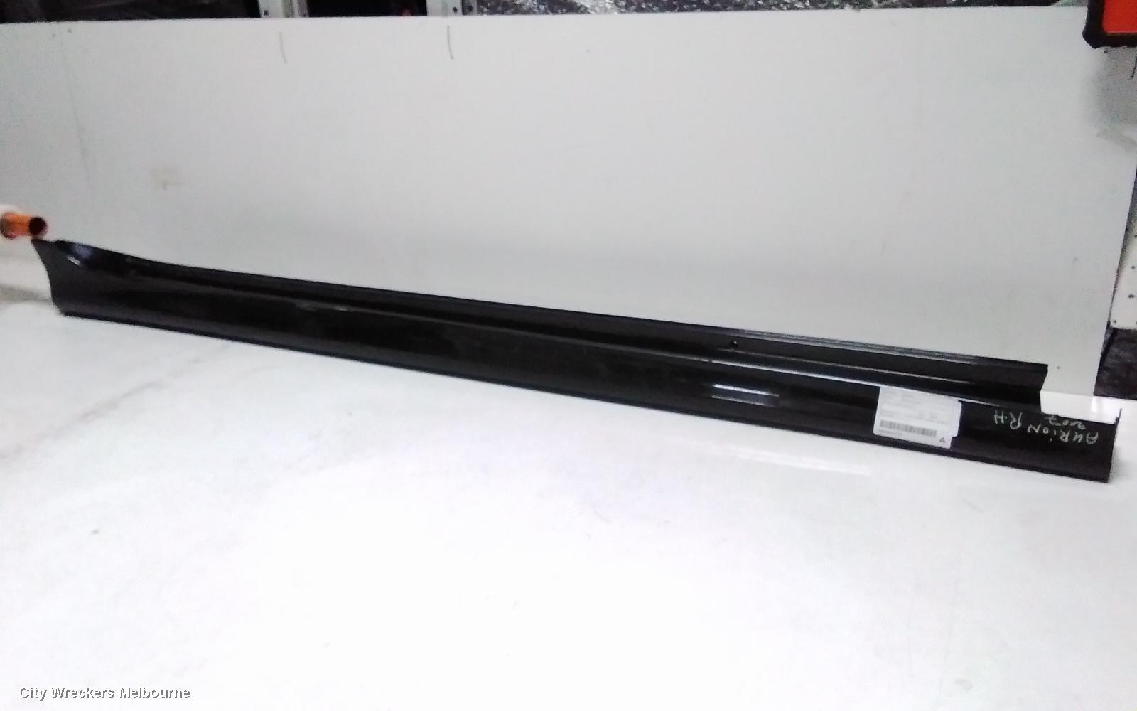 TOYOTA AURION 2007 Side Step/Skirt