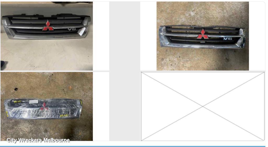 MITSUBISHI PAJERO 2001 Grille