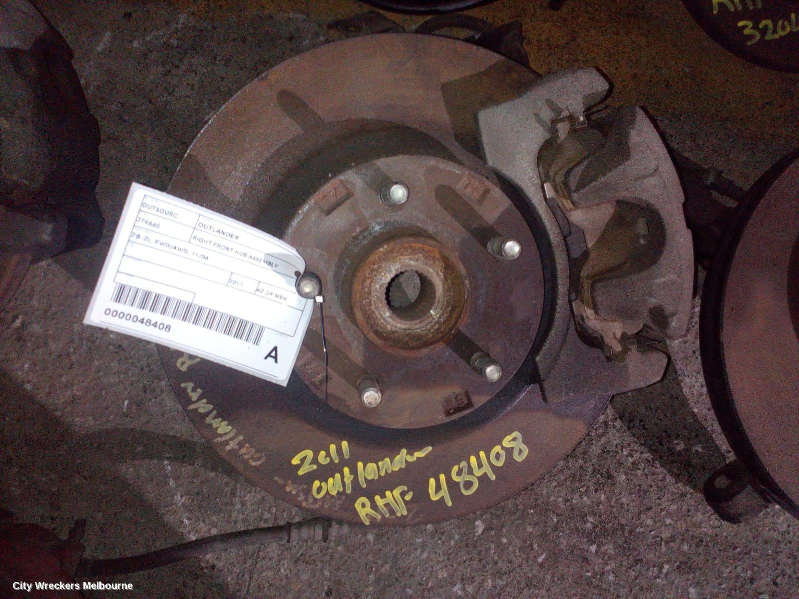 MITSUBISHI OUTLANDER 2011 Right Front Hub Assembly