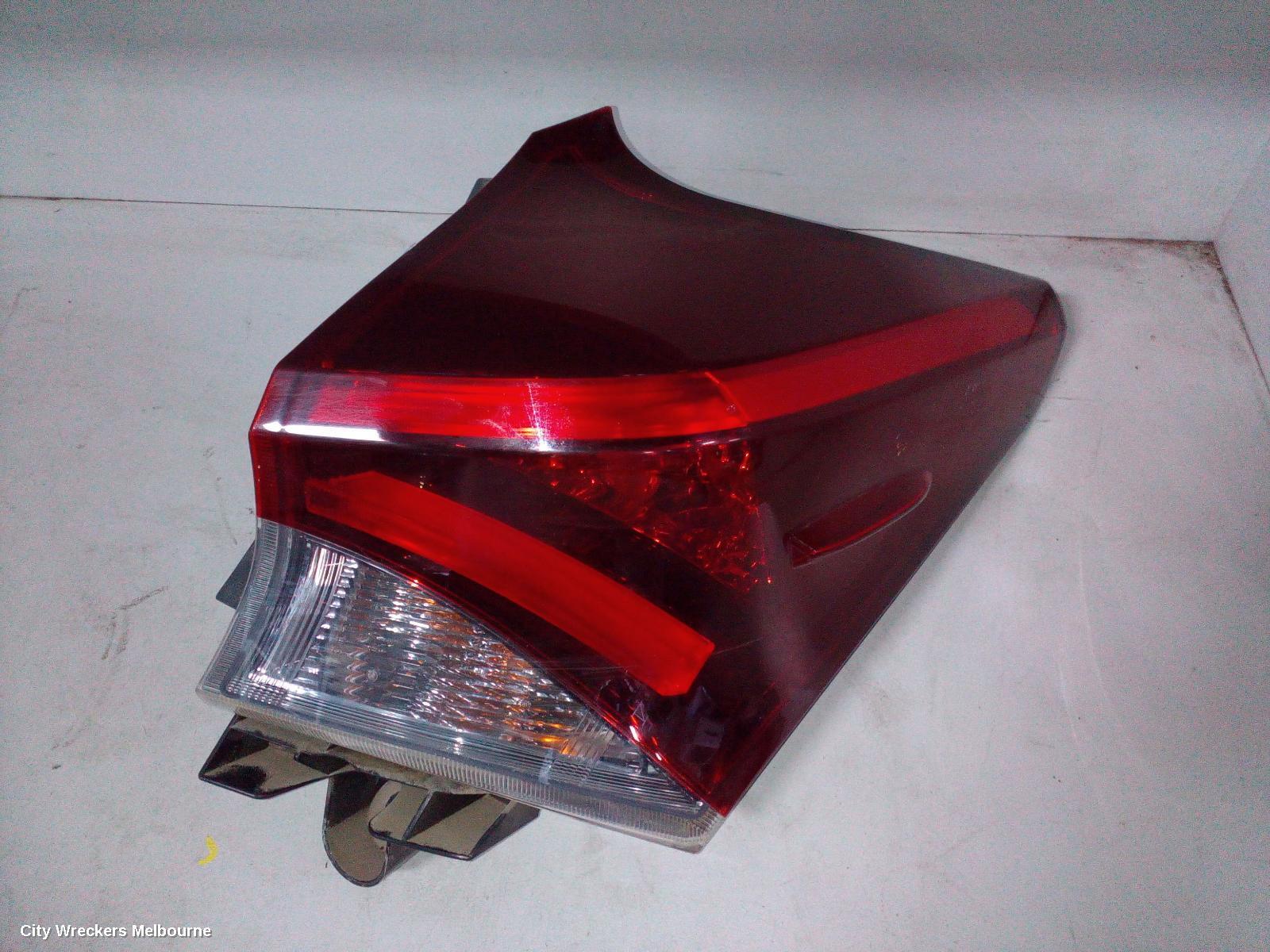 TOYOTA COROLLA 2016 Right Taillight