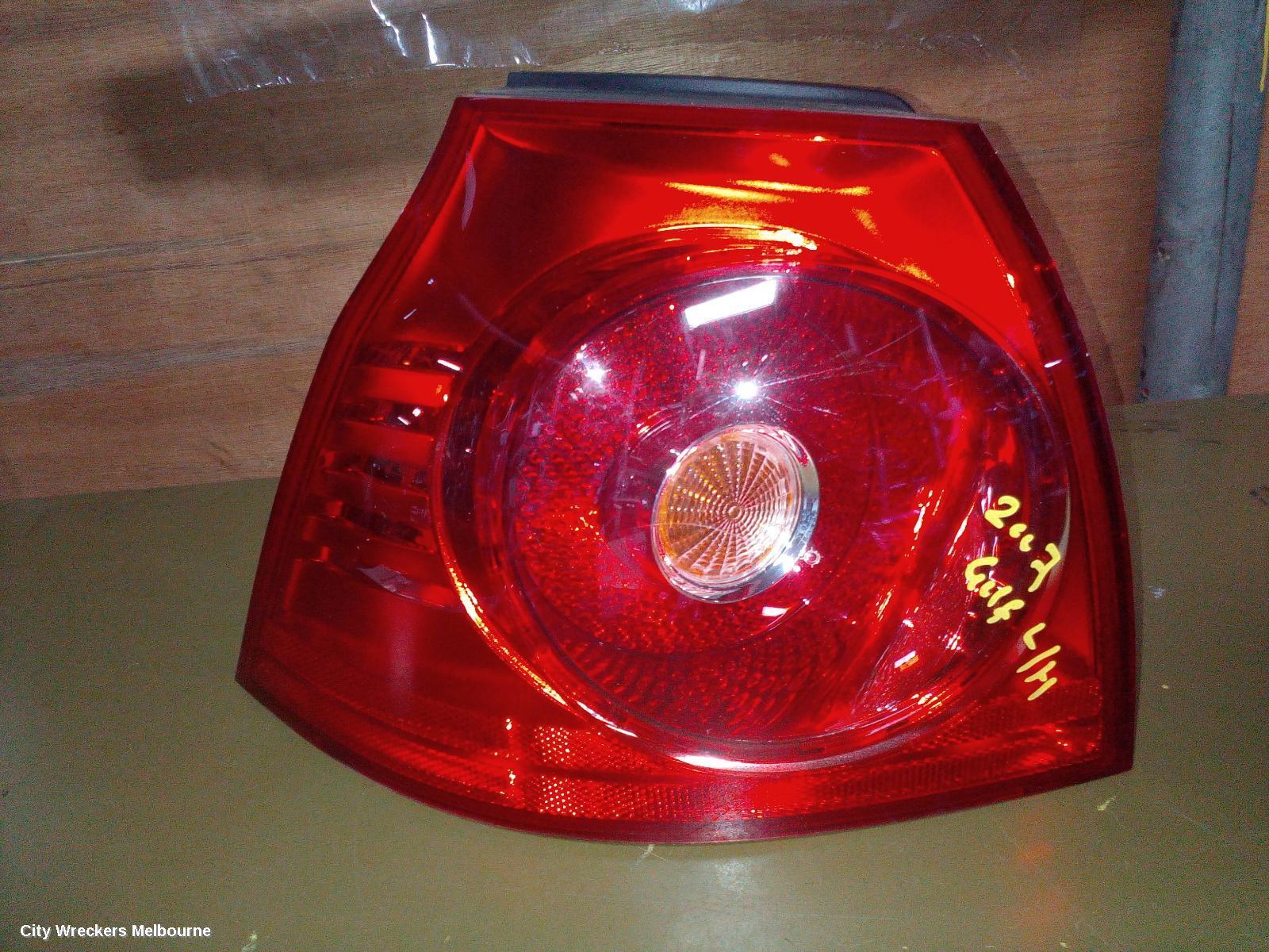 VOLKSWAGEN GOLF 2007 Right Taillight