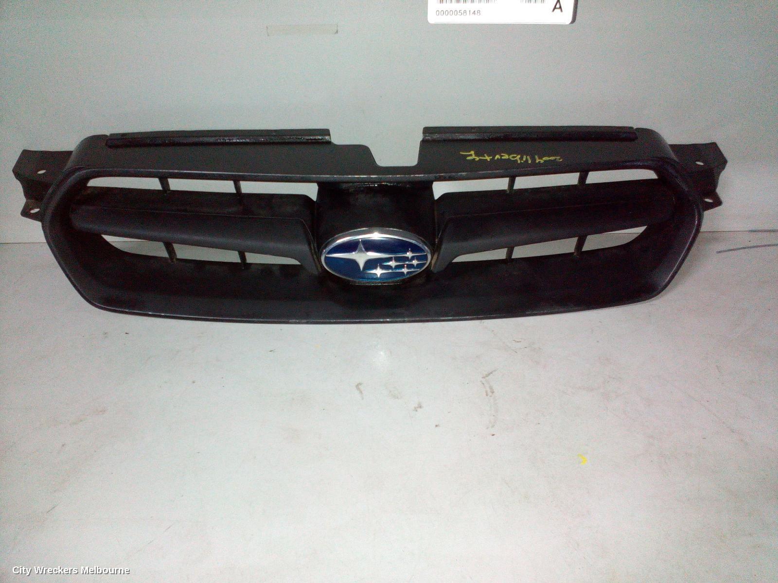 SUBARU LIBERTY 2004 Grille