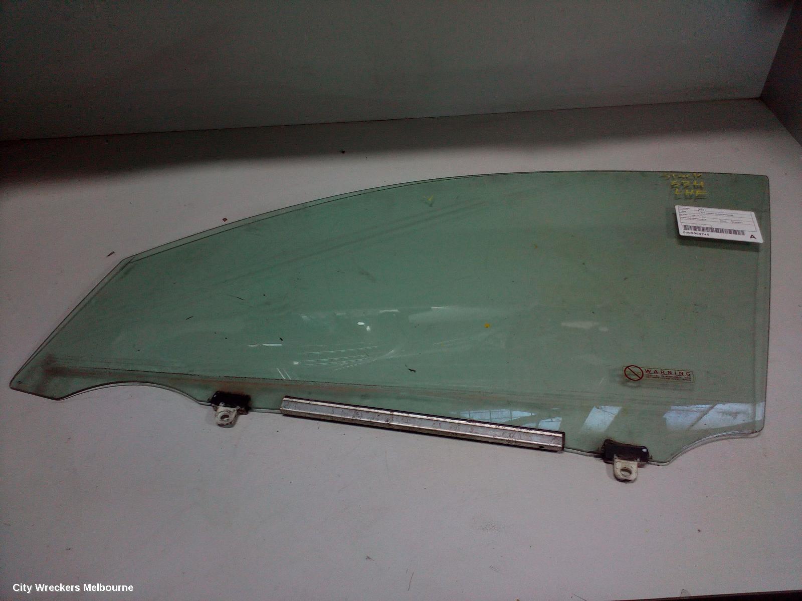 TOYOTA RAV4 2007 Left Front Door Window