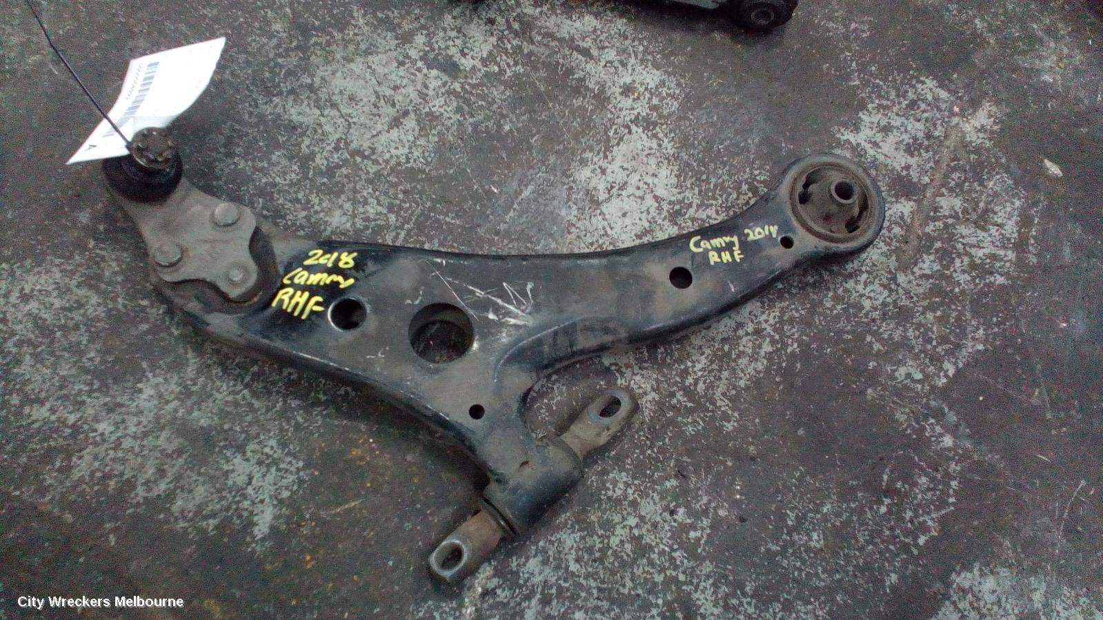 TOYOTA CAMRY 2018 Right Front Lower Control Arm