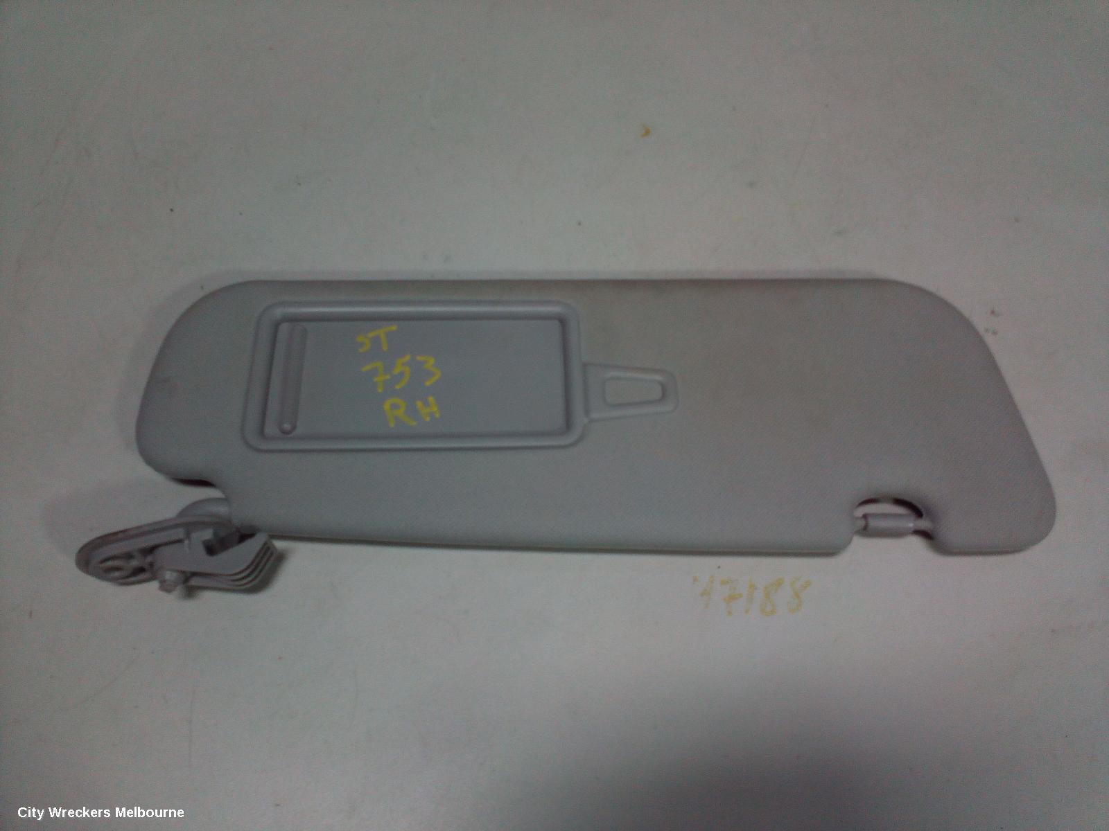 HYUNDAI VELOSTER 2012 Sunvisor