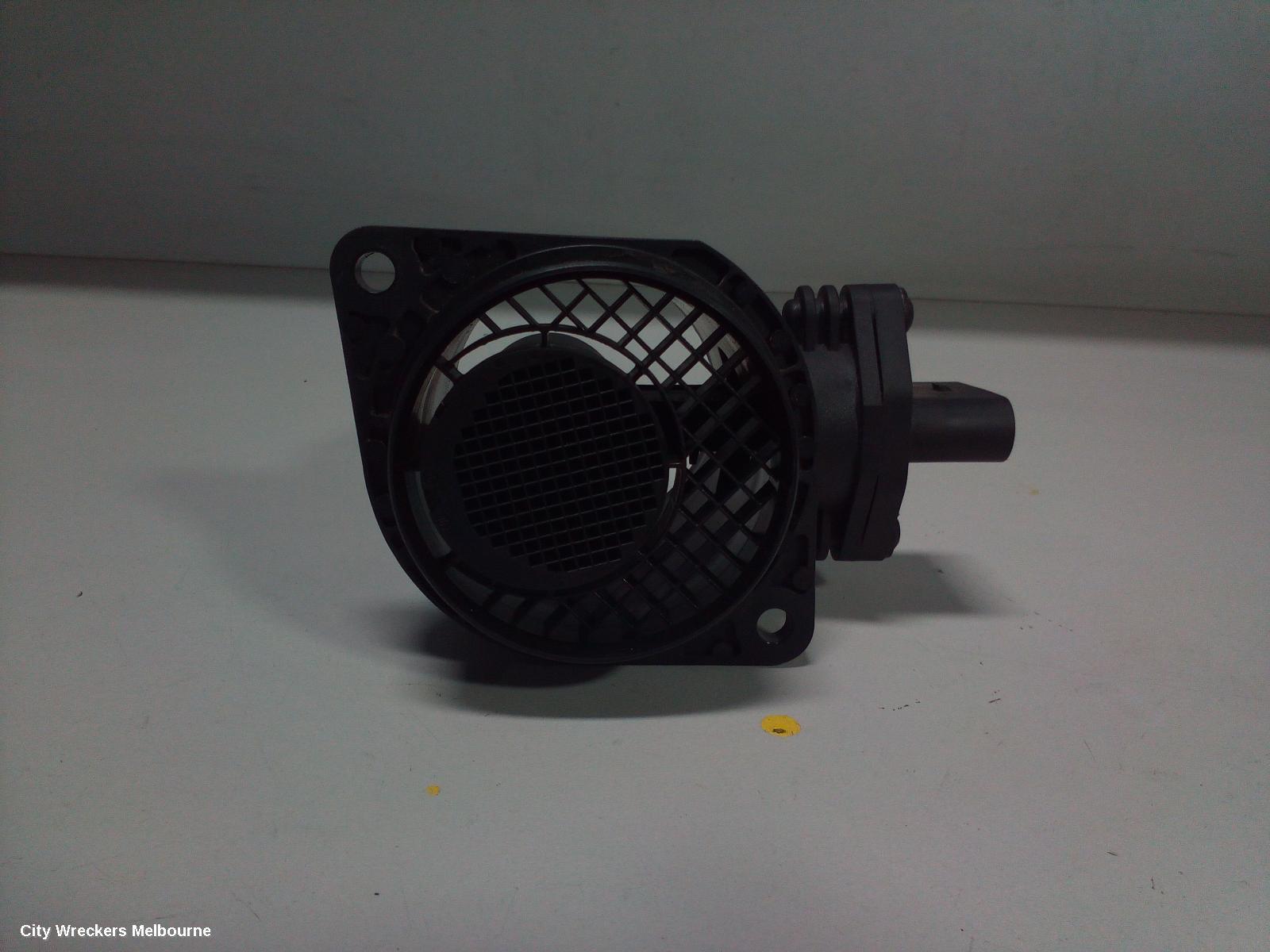 VOLKSWAGEN TRANSPORTER 2007 Air Flow Meter