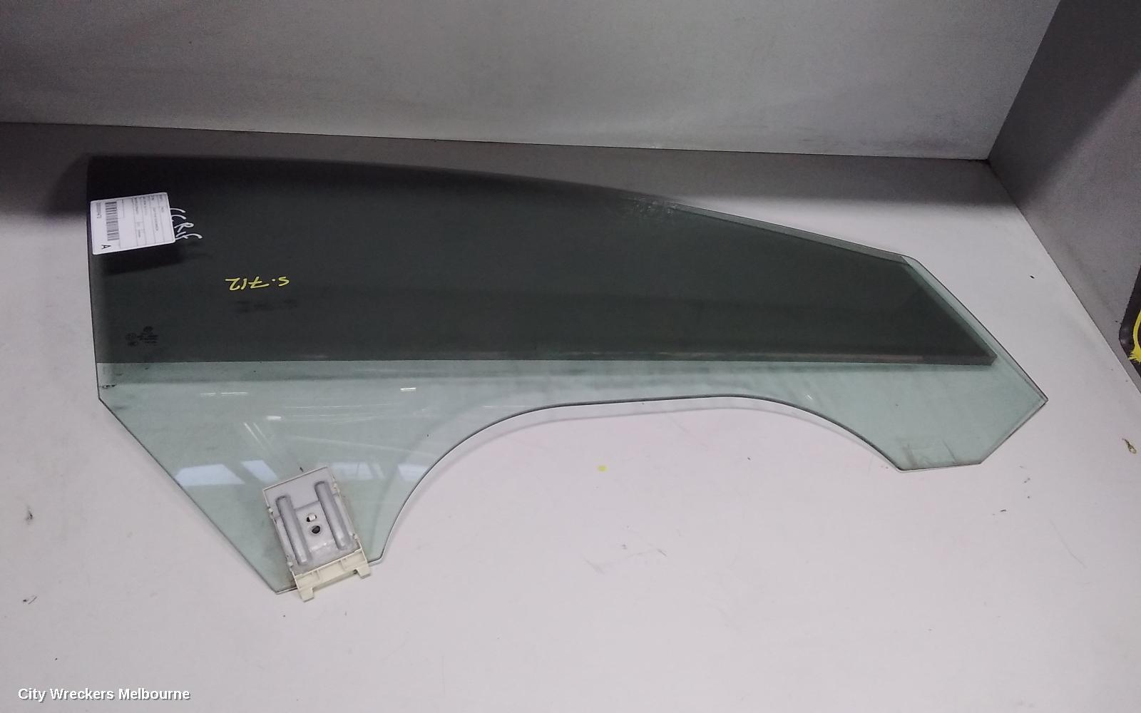 VOLKSWAGEN PASSAT 2013 Right Front Door Window