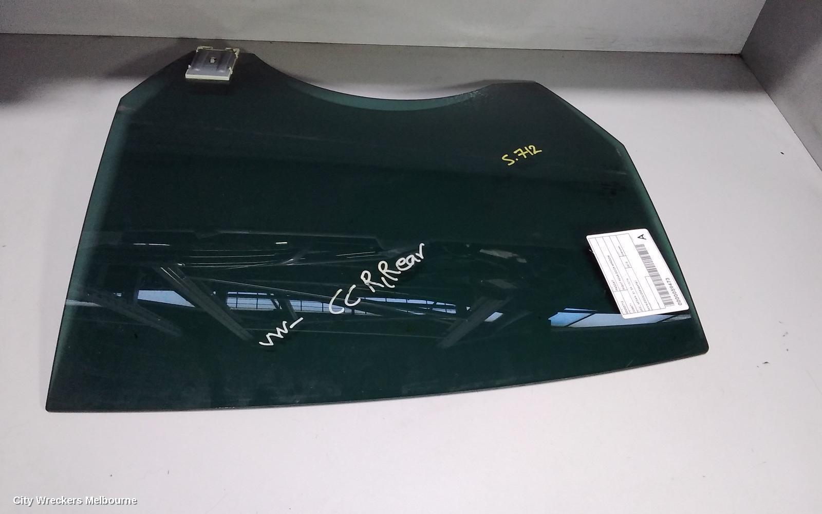 VOLKSWAGEN PASSAT 2013 Right Rear Door Window