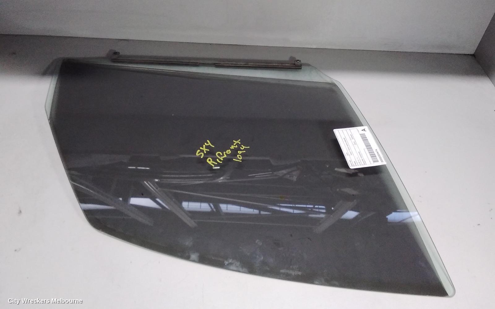 SUZUKI SX4 2010 Right Front Door Window