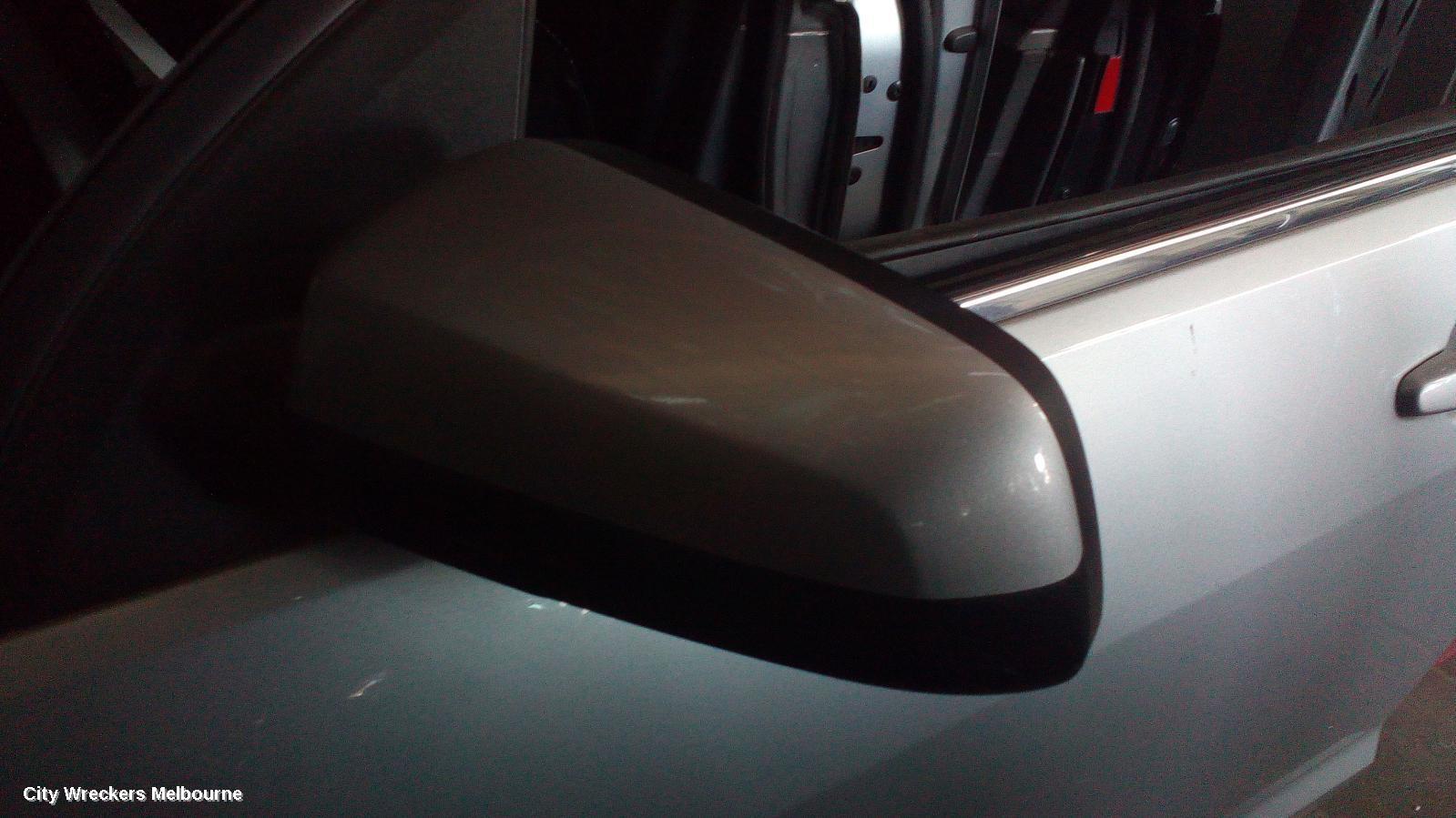 HOLDEN COMMODORE 2009 Left Door Mirror