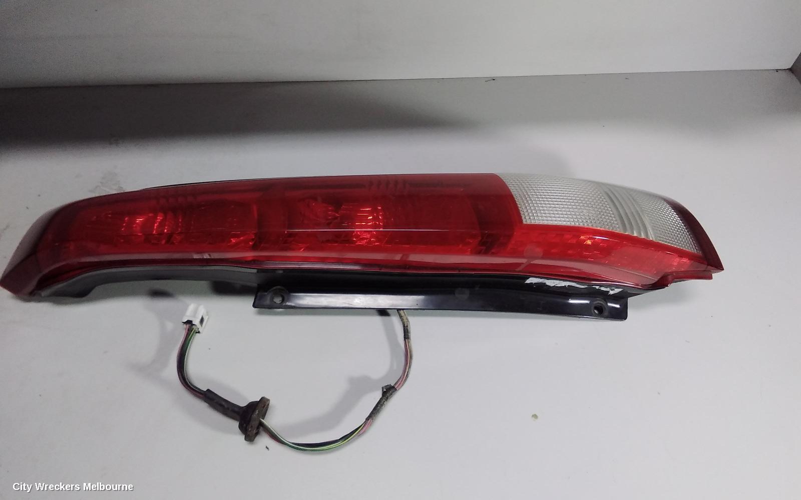 NISSAN XTRAIL 2004 Right Taillight