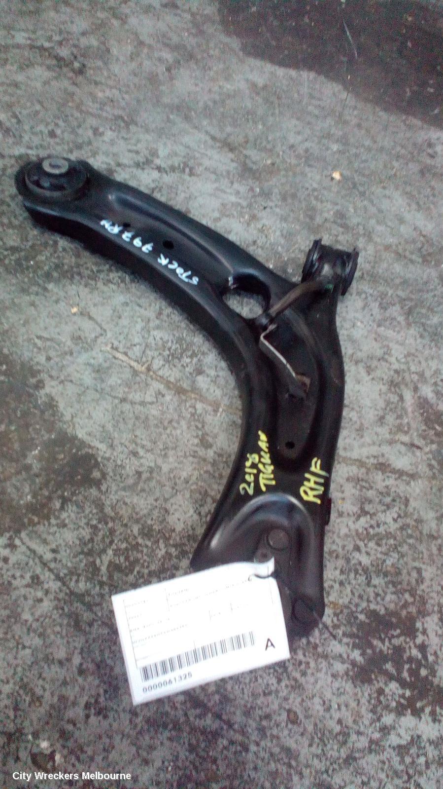 VOLKSWAGEN TIGUAN 2018 Right Front Lower Control Arm