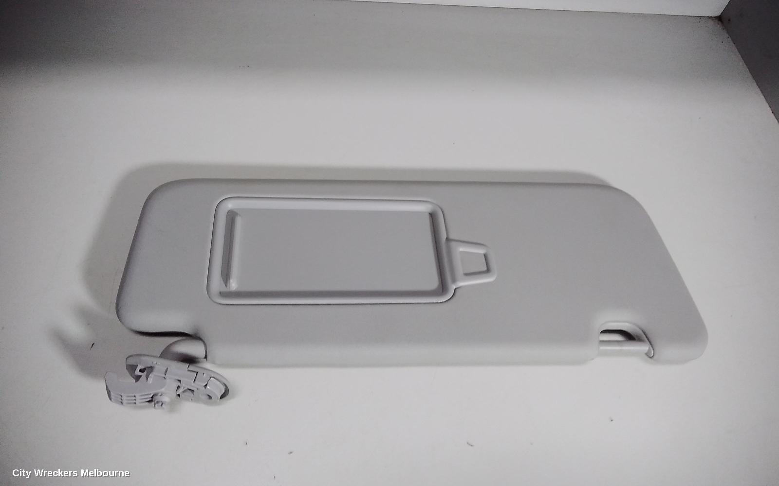 HYUNDAI I30 2017 Sunvisor