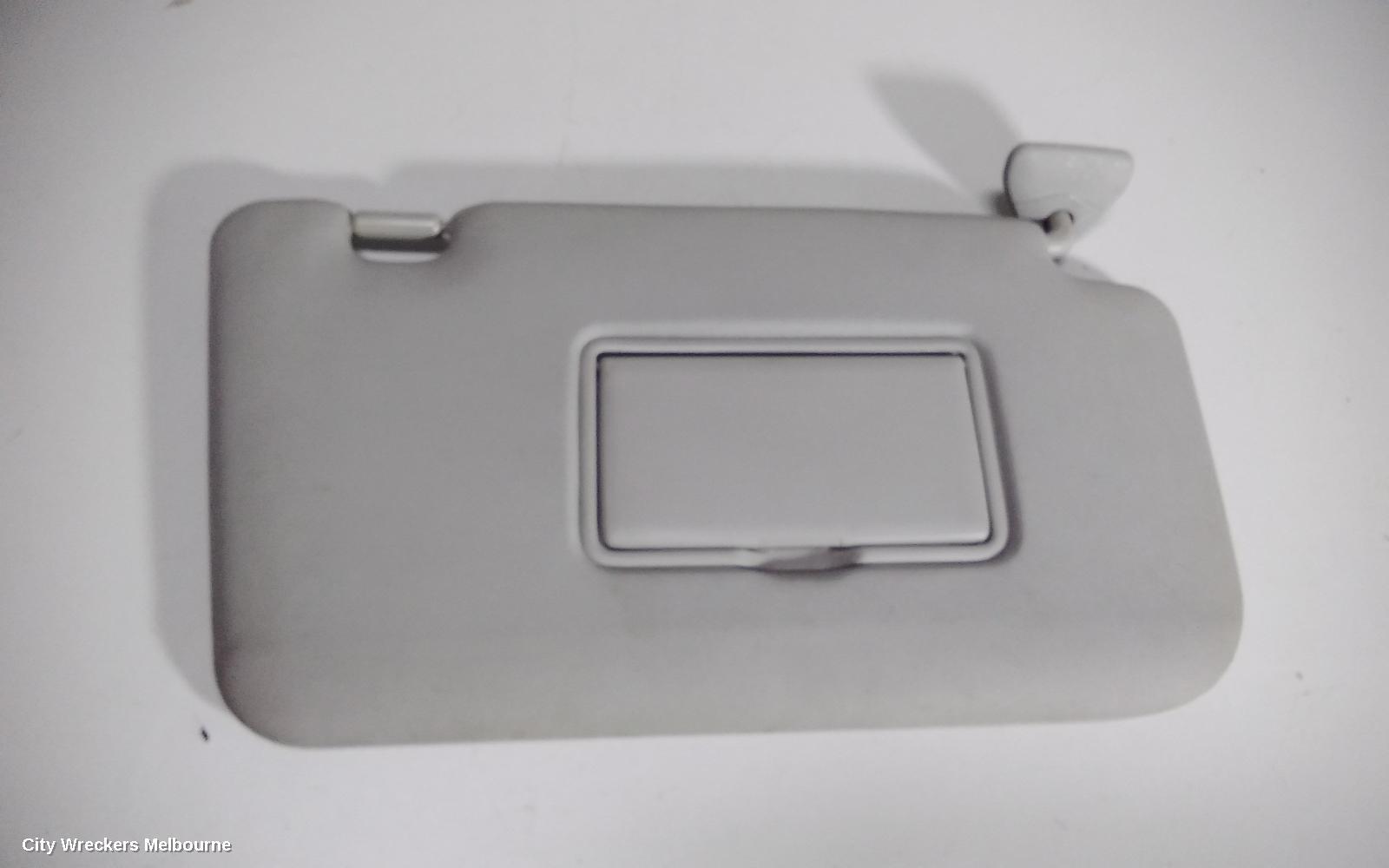 NISSAN XTRAIL 2011 Sunvisor