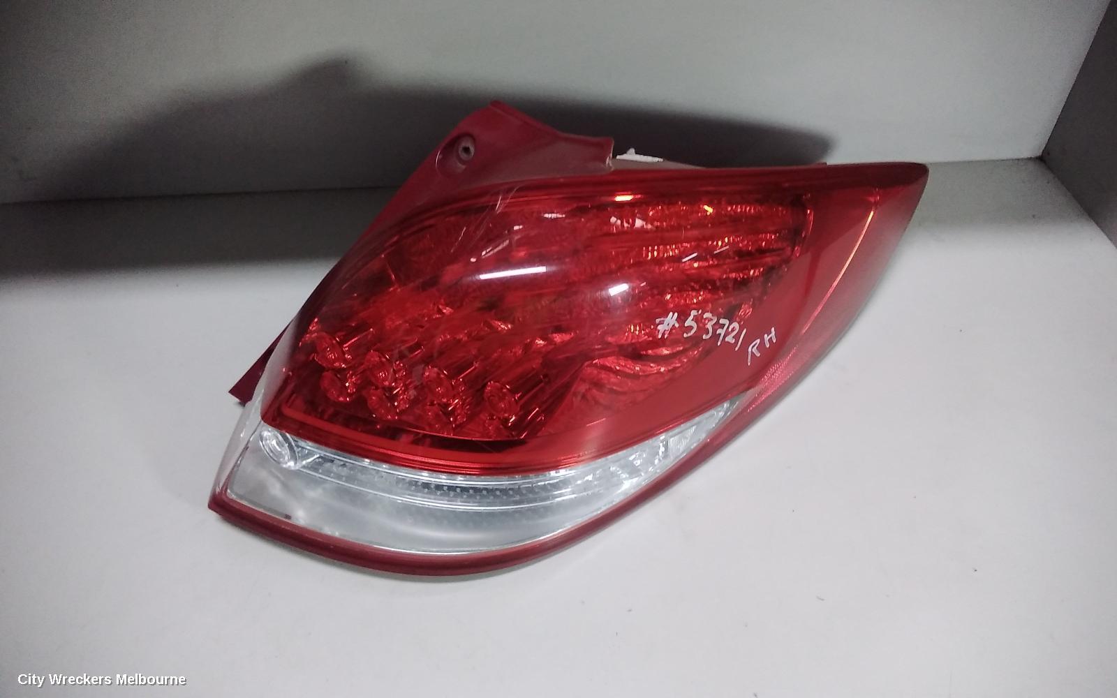 HYUNDAI VELOSTER 2012 Right Taillight