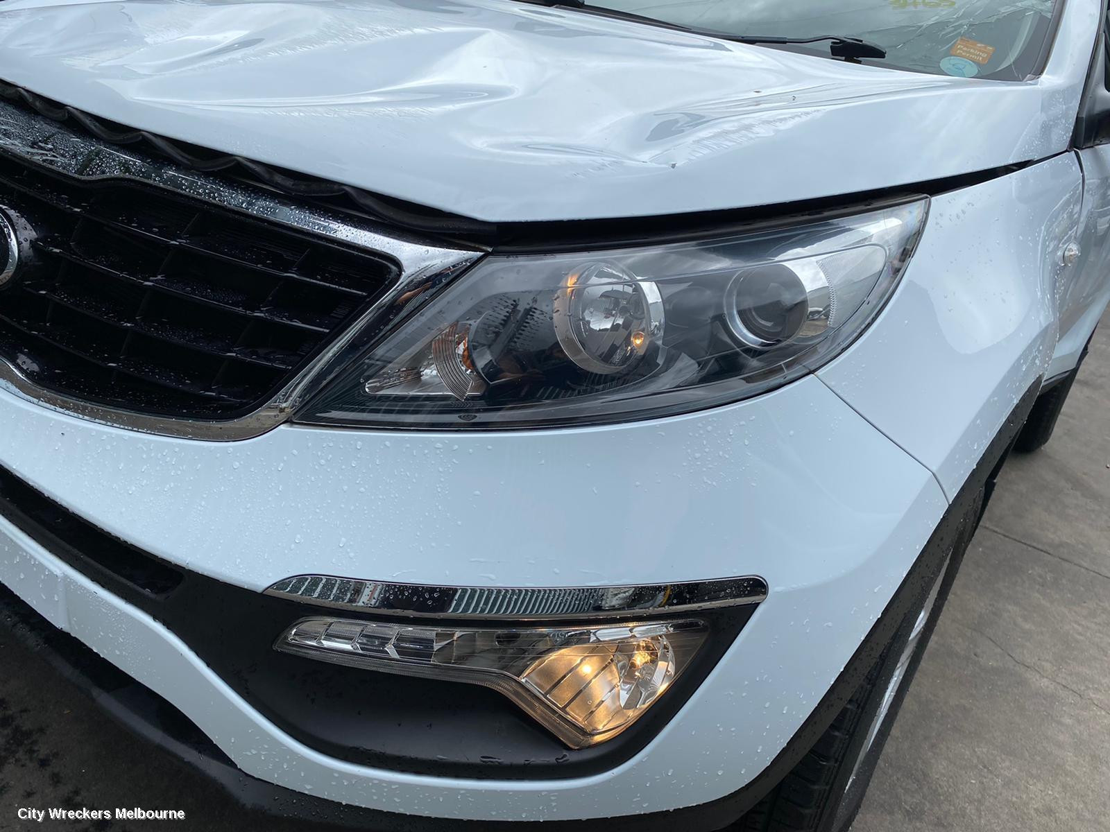 KIA SPORTAGE 2015 Left Headlamp