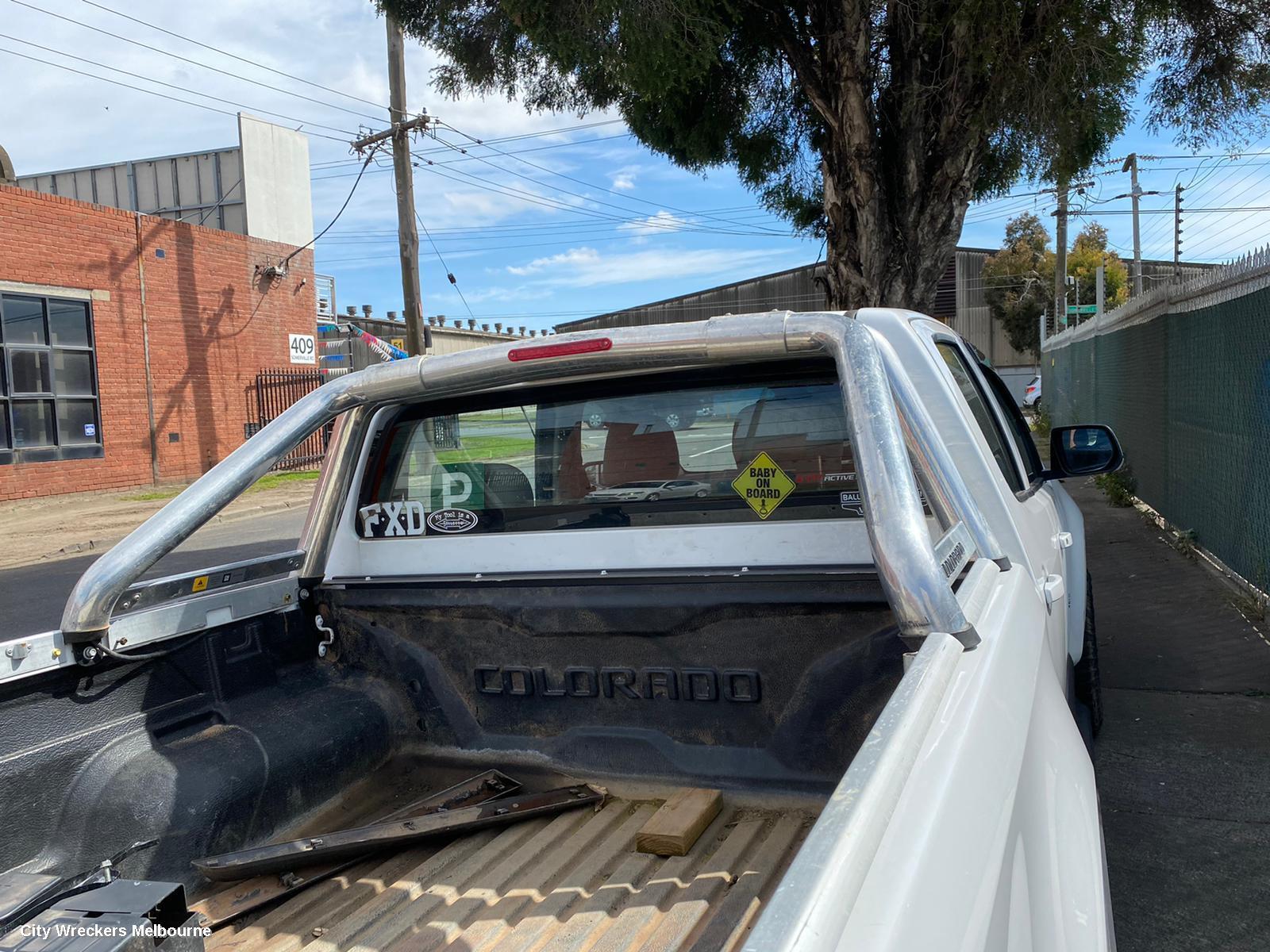 HOLDEN COLORADO 2013 Sports Bar