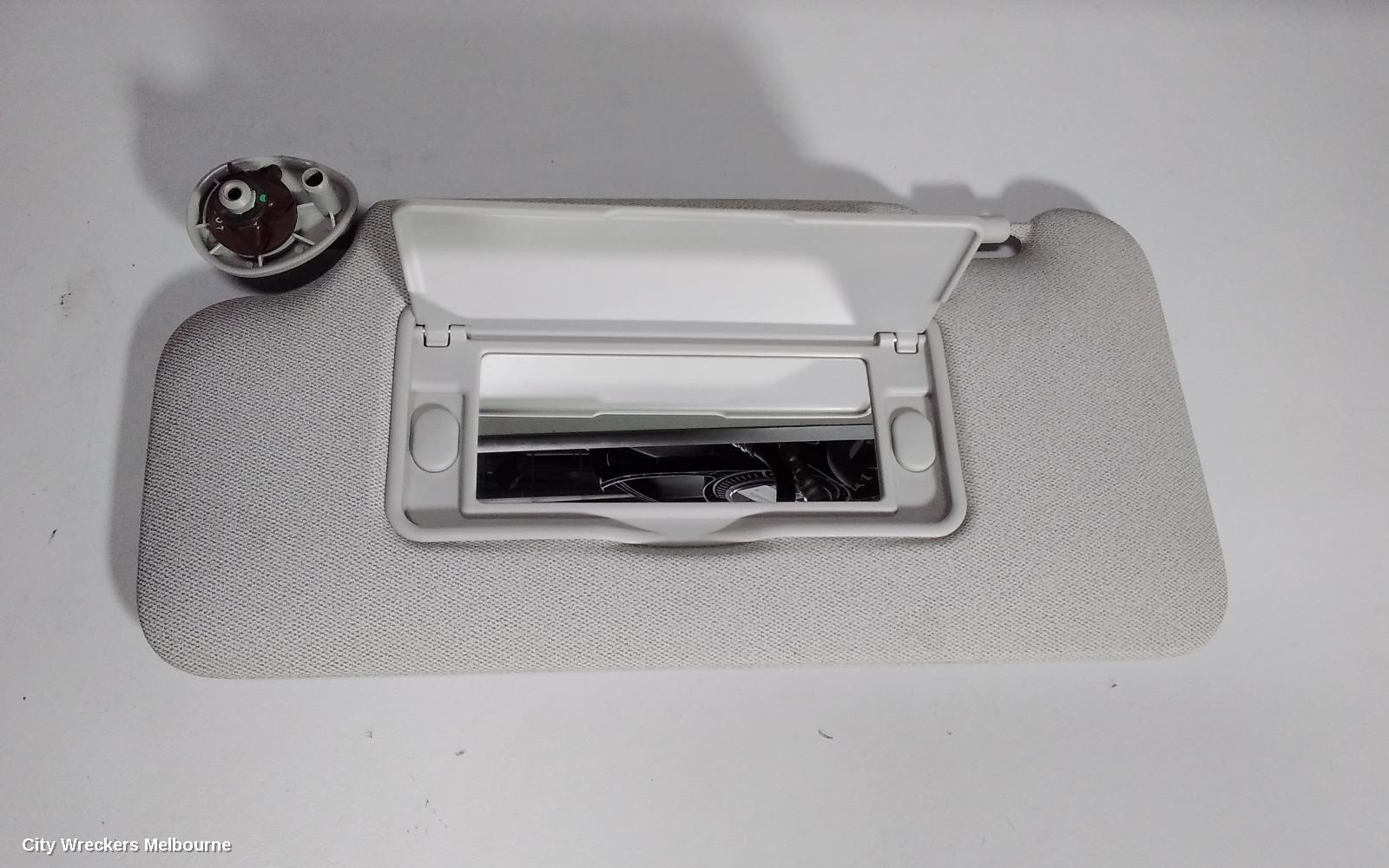 HONDA HRV 2016 Sunvisor