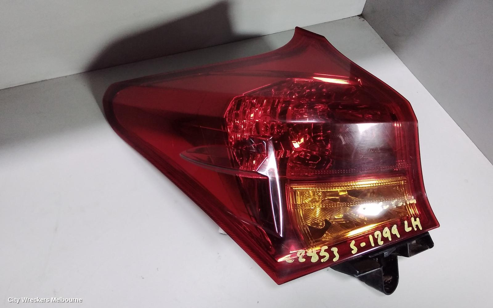 TOYOTA COROLLA 2015 Left Taillight