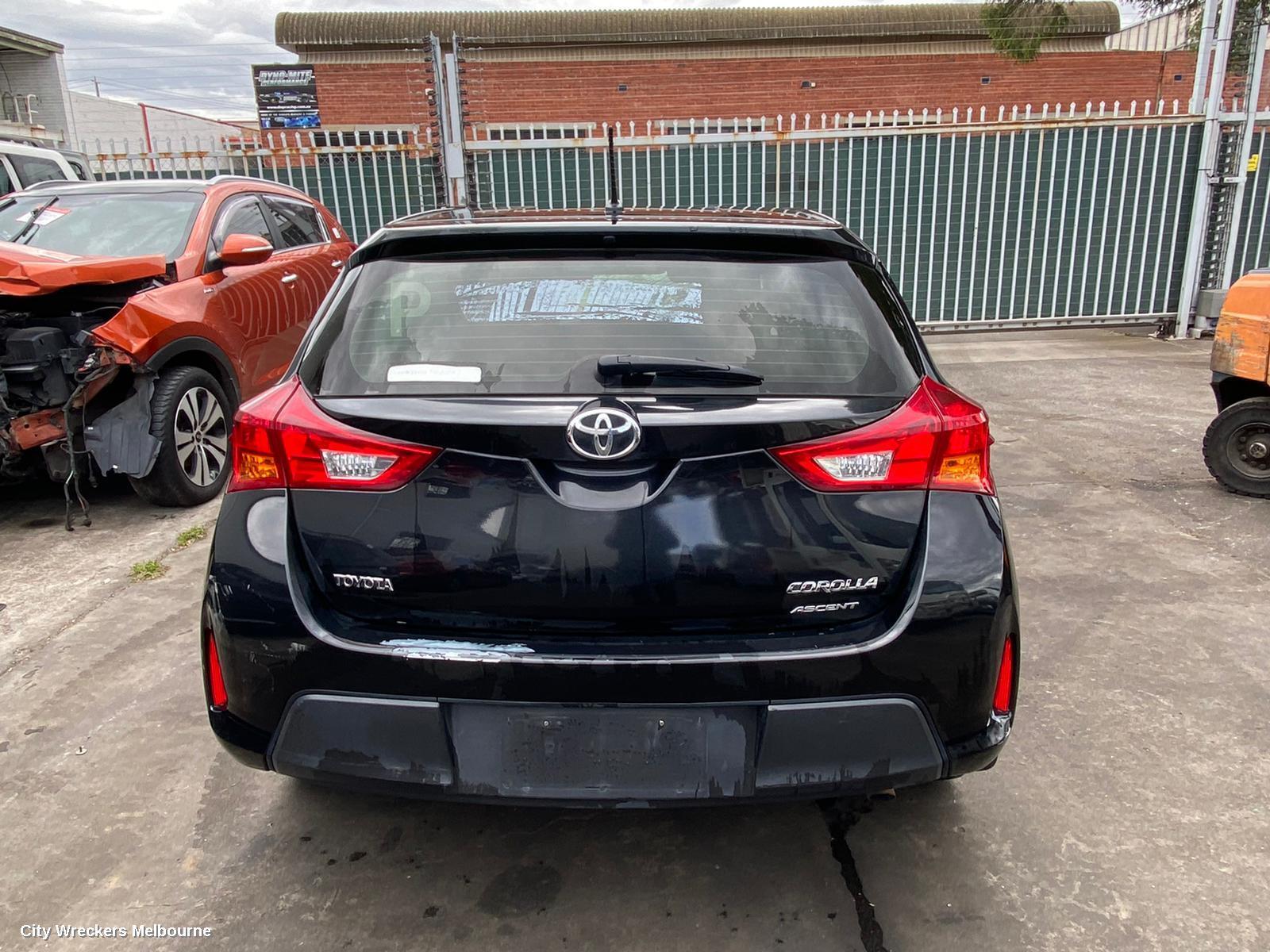 TOYOTA COROLLA 2015 Rear Garnish