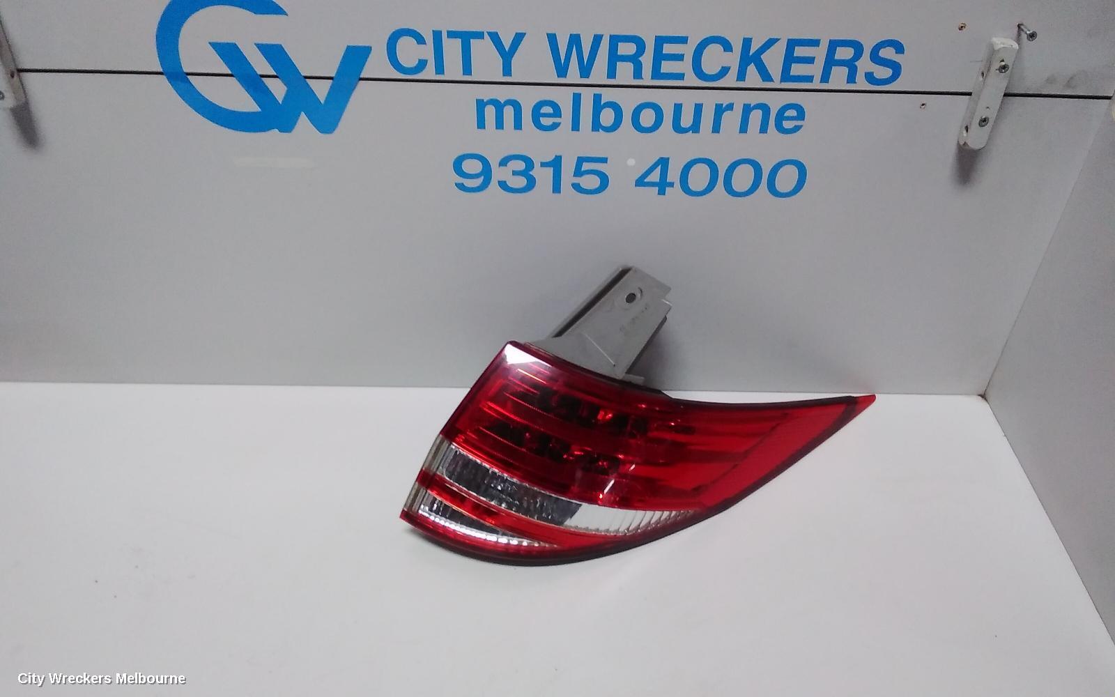 TOYOTA ESTIMA 2007 Right Taillight