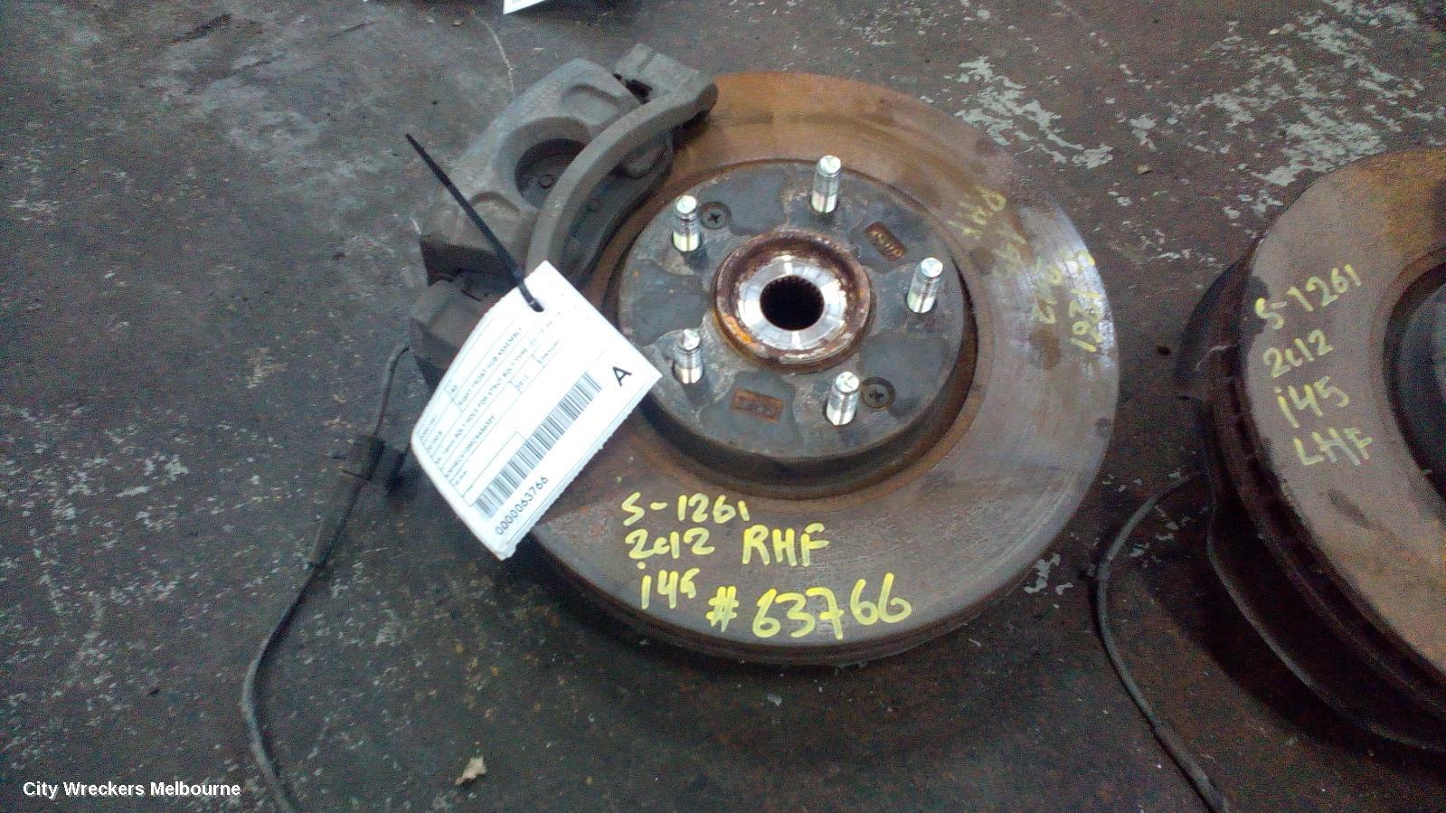 HYUNDAI I45 2012 Right Front Hub Assembly