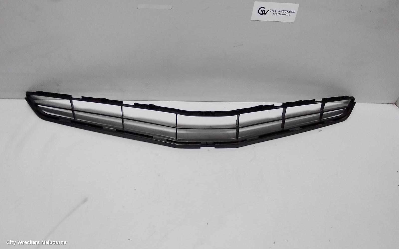 TOYOTA CAMRY 2010 Grille