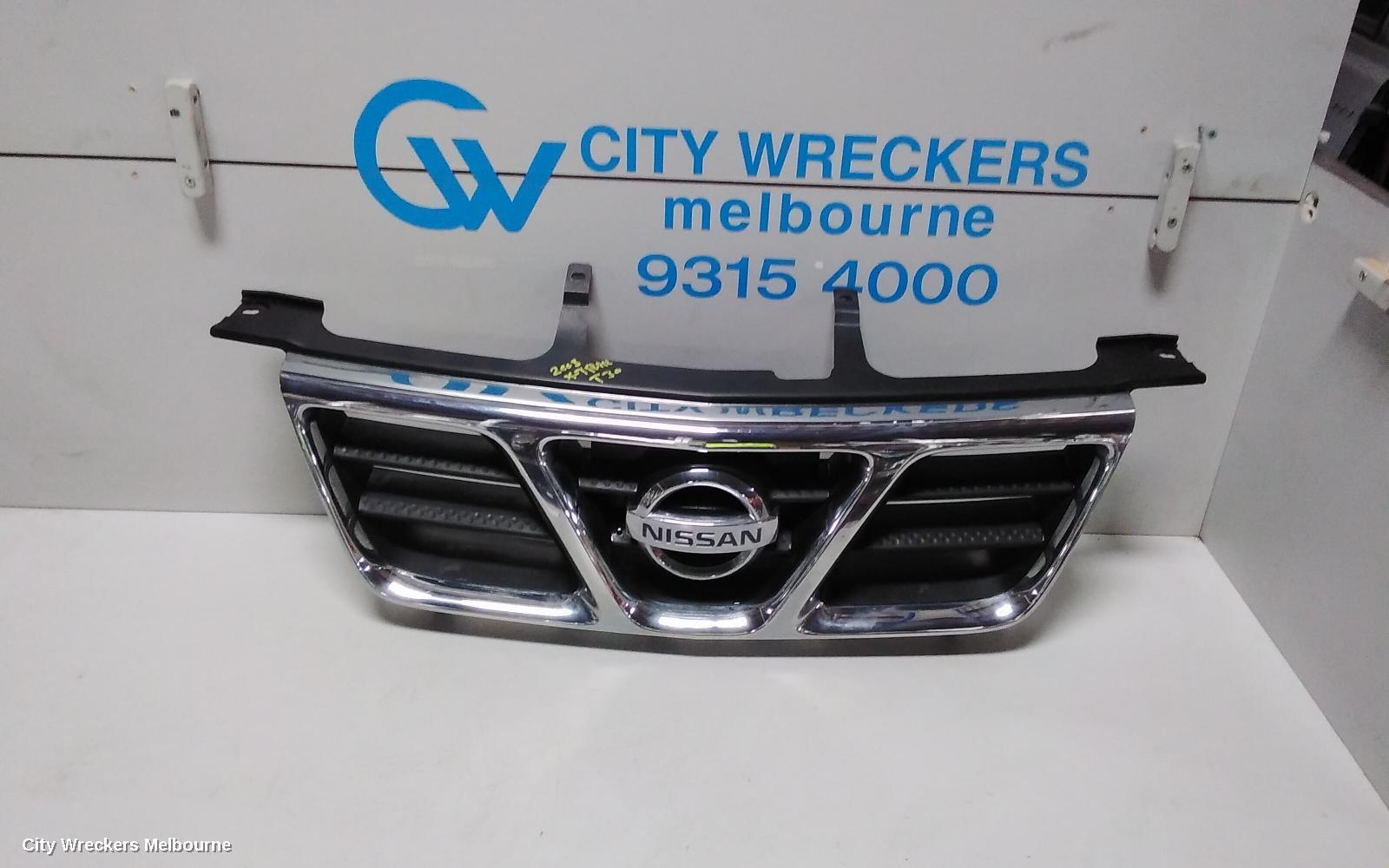 NISSAN XTRAIL 2003 Grille