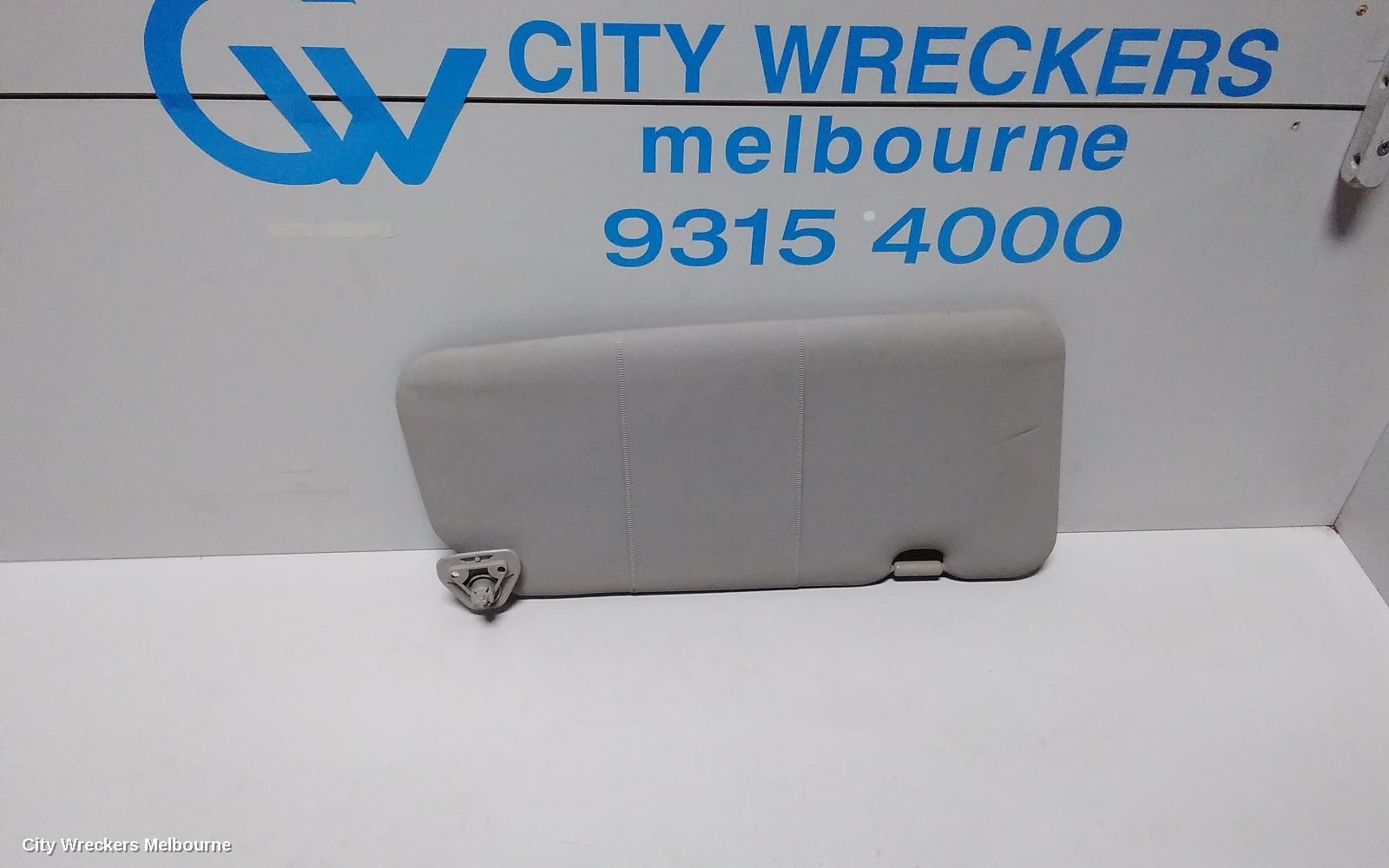 NISSAN XTRAIL 2003 Sunvisor