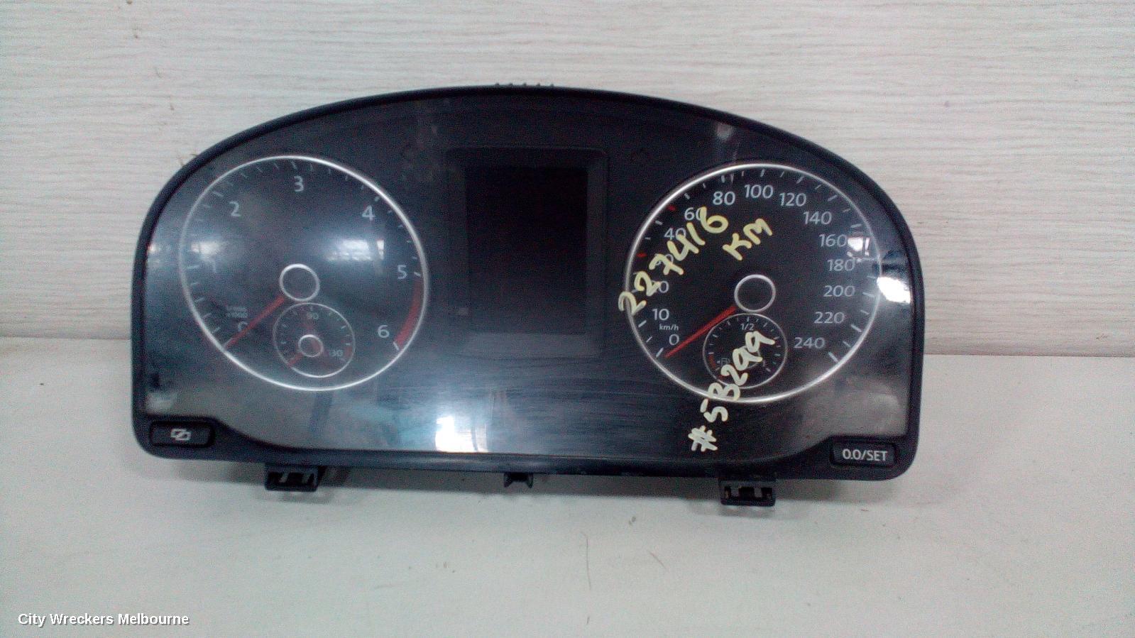 VOLKSWAGEN CADDY 2011 Instrument Cluster