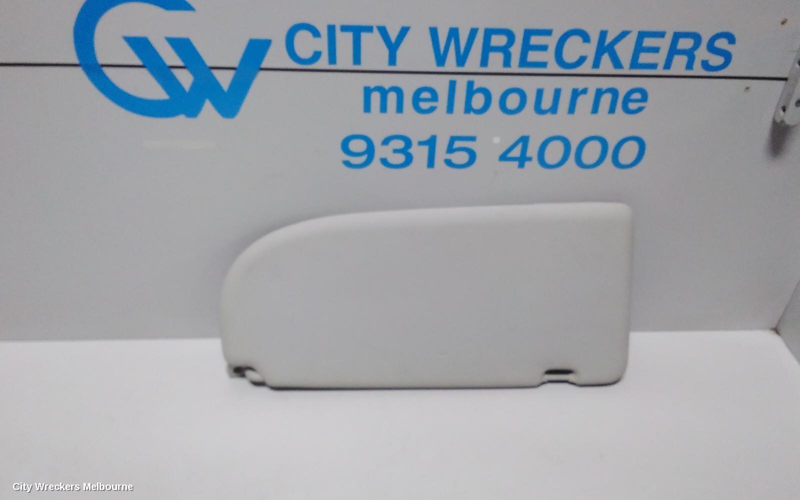 VOLKSWAGEN CADDY 2006 Sunvisor