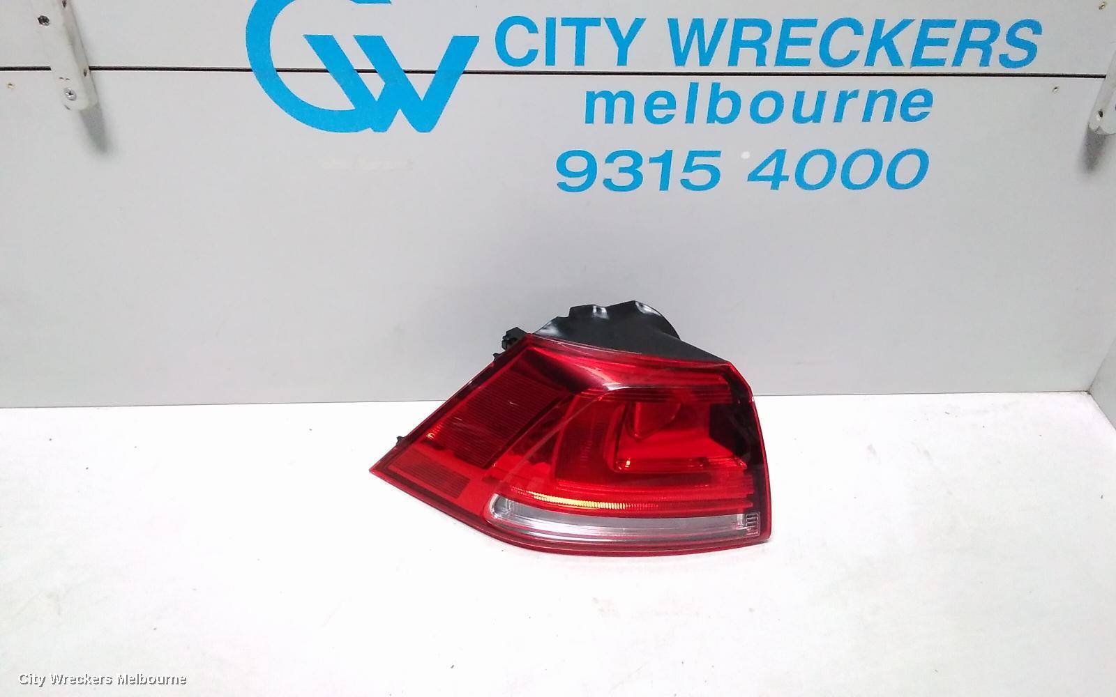 VOLKSWAGEN GOLF 2015 Left Taillight