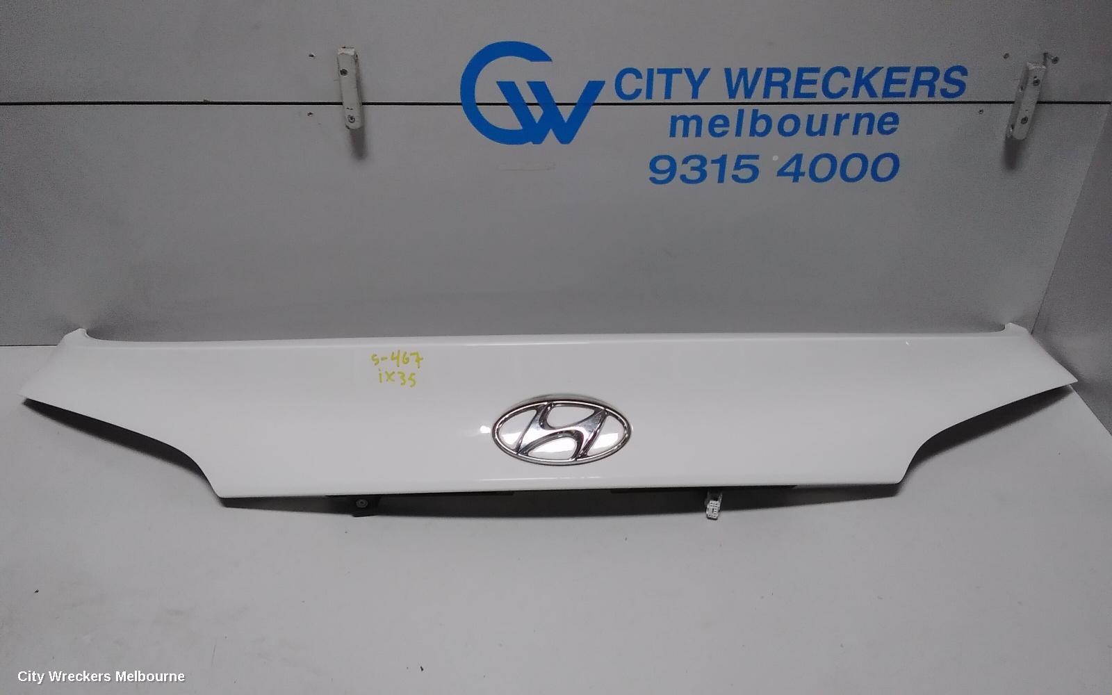 HYUNDAI IX35 2013 Rear Garnish