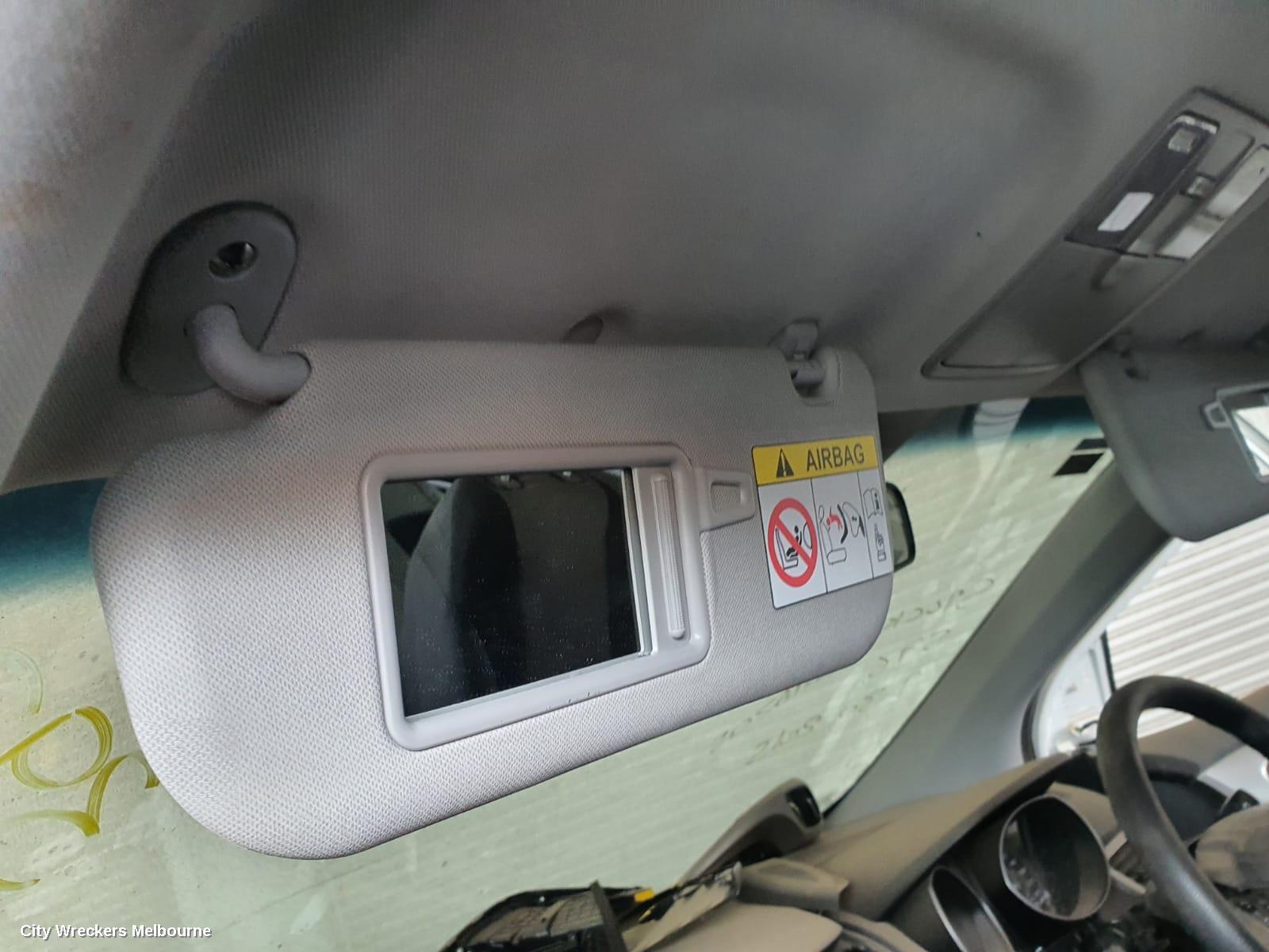 HYUNDAI I30 2016 Sunvisor