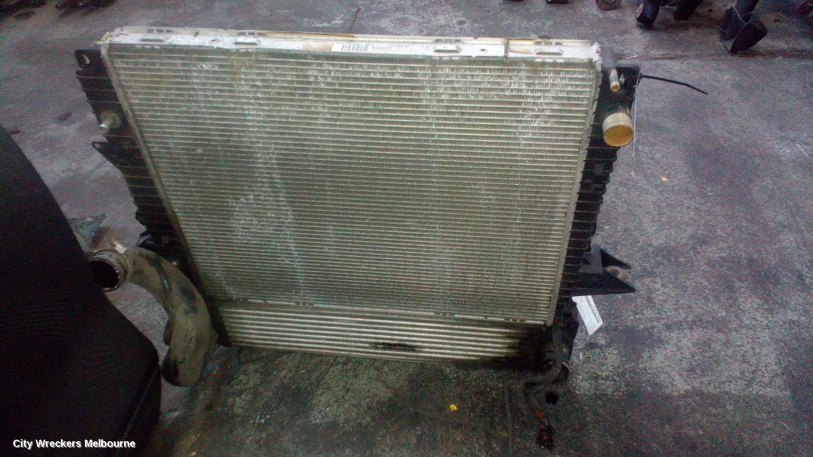 LAND ROVER RANGEROVER SPORT 2008 Radiator