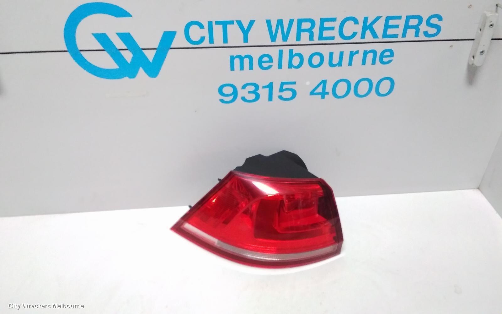 VOLKSWAGEN GOLF 2015 Left Taillight