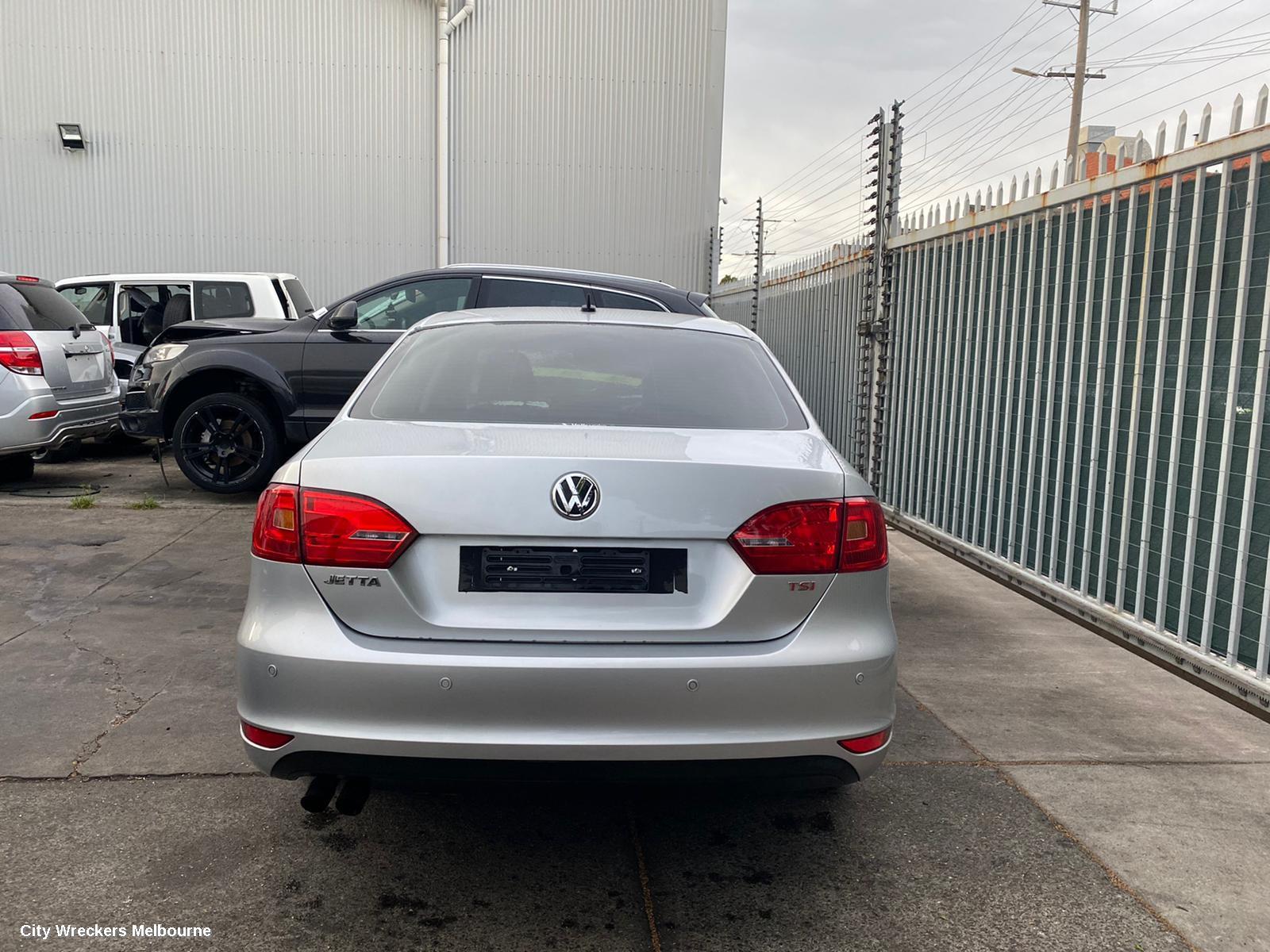 VOLKSWAGEN JETTA 2014 RIGHT_REAR_DOOR_SLIDING