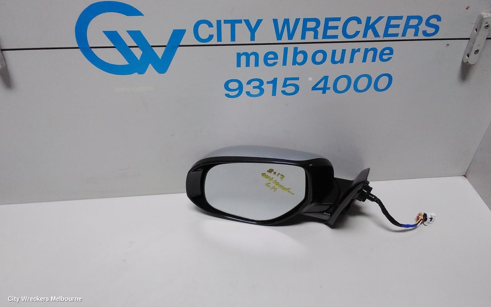 MITSUBISHI OUTLANDER 2017 Left Door Mirror