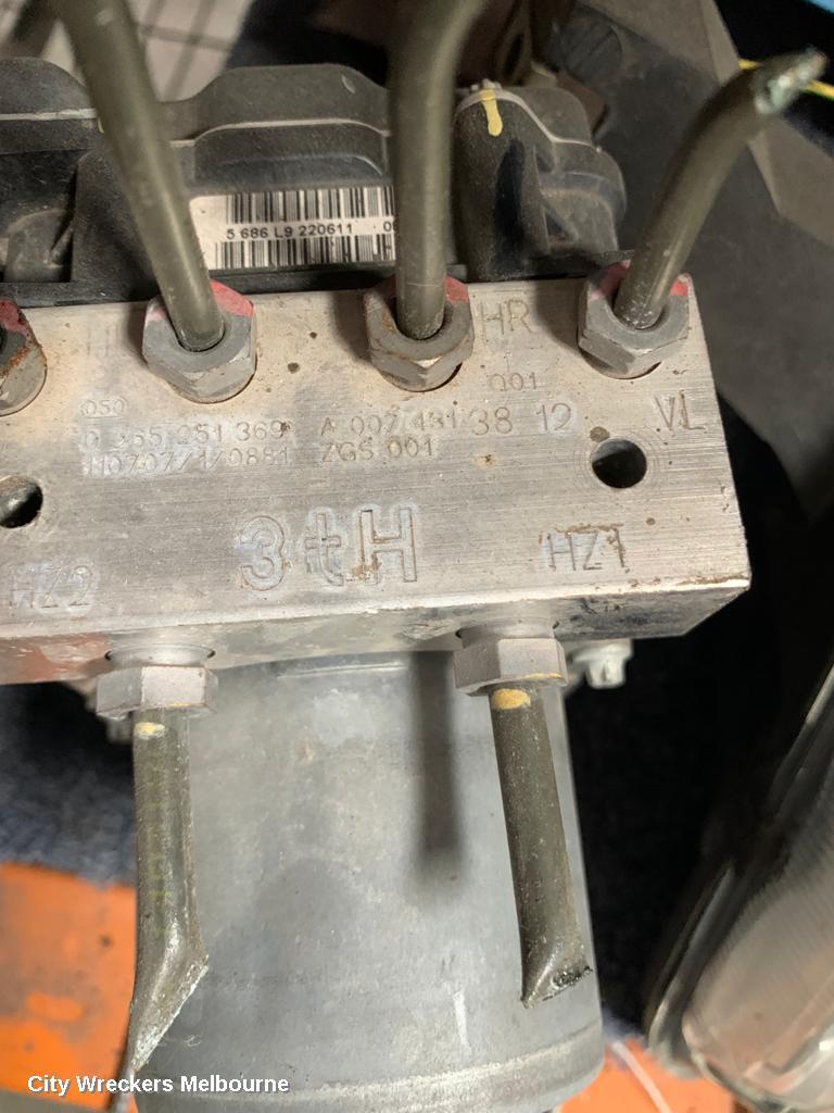 MERCEDES SPRINTER 2011 Abs Pump/Modulator